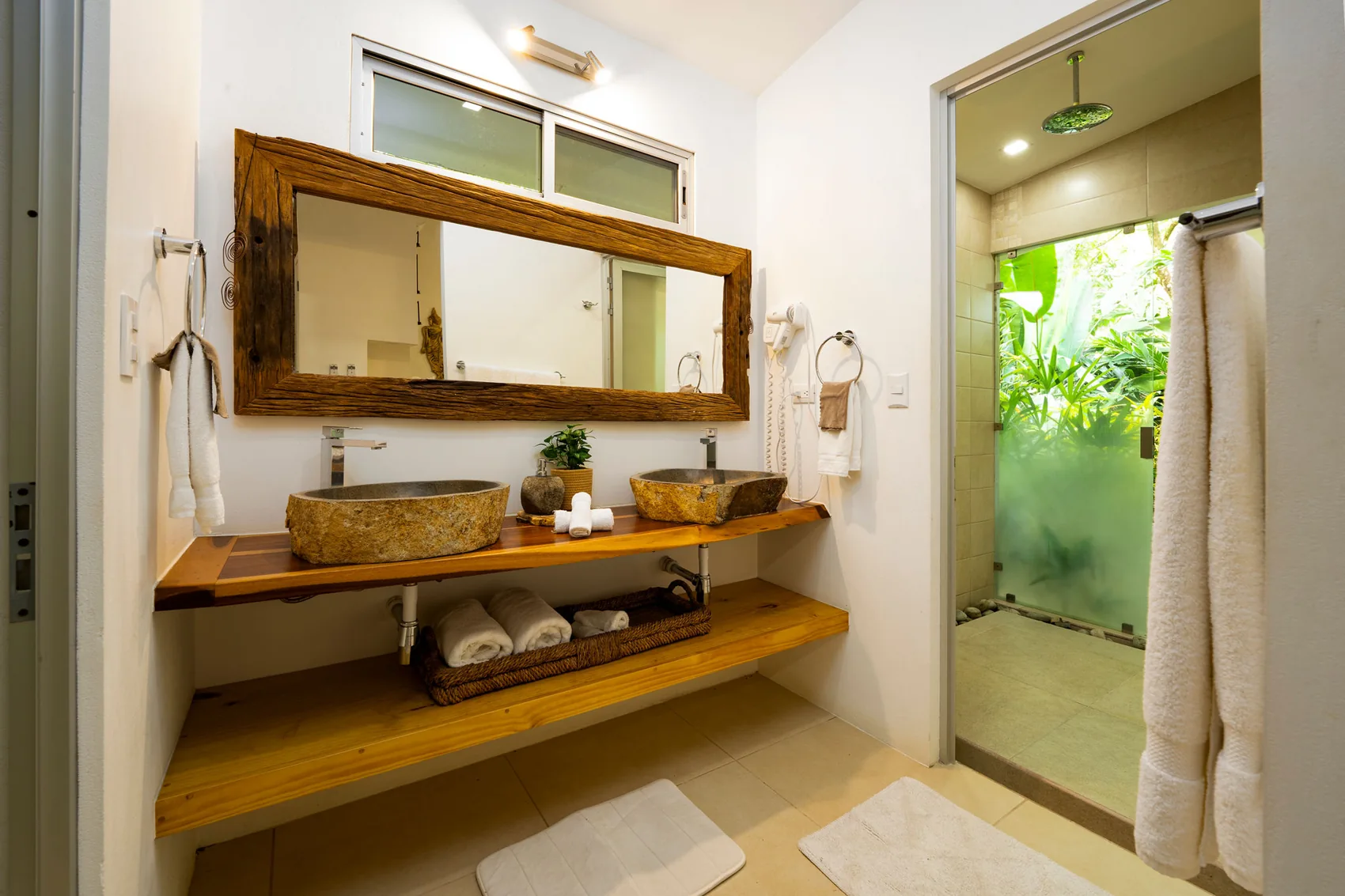 Mango bathroom with a glass shower