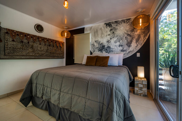 Luna Master suite California king private bathroom and balcony -- Synergy (1)